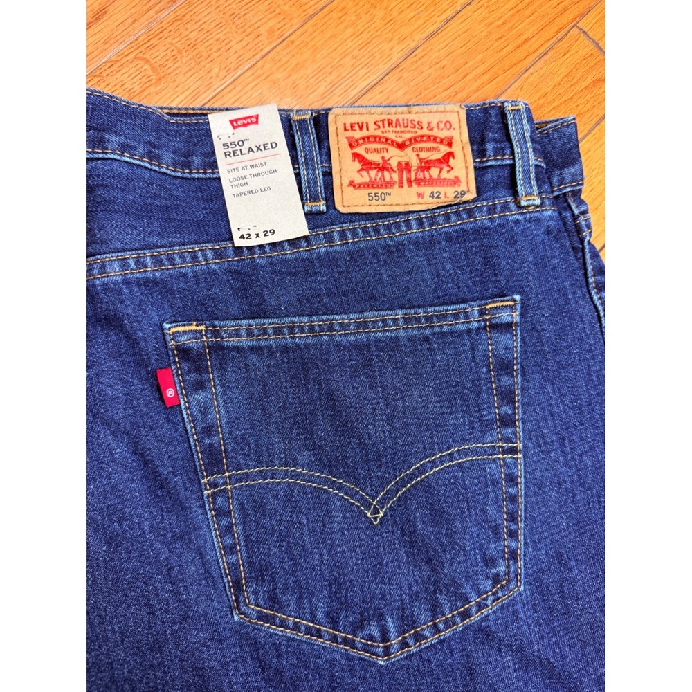 Levi's 550 Relaxed Fit Tapered Leg Jeans Mens 42x29 Dark Wash Blue 005504886 NEW
